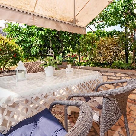 Apartment Bassano Ровінь Екстер'єр фото